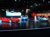 フェラーリのすべてを体験、「Universo Ferrari」開幕…3台の最新スーパーカー出展 画像