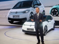 ディーゼルゲートがVWの目を覚ました、EV『ID.3』を公開…フランクフルトモーターショー2019 画像