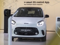 スマート フォーフォーEV に 改良新型、専用マスク…フランクフルトモーターショー2019 画像