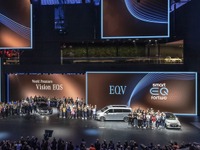 メルセデス ベンツの次世代電動車、バッテリーは100％再生可能エネルギーからの電力で生産へ 画像