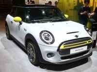 MINIのEVがリアルワールドでの走行テスト、航続と充電性能を実証…フランクフルトモーターショー2019 画像