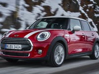 MINI 3ドア/5ドア/コンバーチブル/クロスオーバー の標準装備内容を拡充 画像