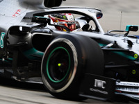 【F1 シンガポールGP】フリー走行2回目はハミルトンがトップタイム、フェルスタッペンが僅差の2番手 画像