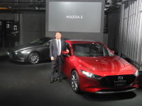 【マツダ3 新型】丸本社長、販売不振報道に反論 画像