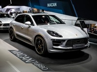 ポルシェ マカン 改良新型、最強の「ターボ」は440馬力…フランクフルトモーターショー2019 画像