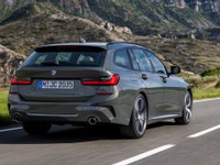 BMW 3シリーズ・ツーリング 新型発売、収納力と機能性向上 価格は494万円から 画像