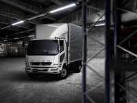 三菱ふそう、中型トラック『ファイター』2019年モデル発売 先進安全装置とテレマティクス機能搭載 画像