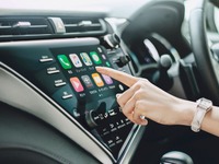 トヨタ カムリ もディスプレイオーディオ標準装備、E-Fourも全グレードに設定 画像