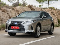 レクサス RX 改良新型、欧州はハイブリッド主軸に…ガソリン車は一部市場のみ 画像