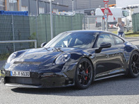 「最速」より「興奮」…ポルシェ 911 GT3ツーリング 新型をスクープ!MT採用は? 画像