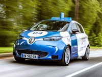 ルノーの自動運転EVはスーパーカードア付き、ライドシェア実験開始…スマホで予約 画像
