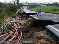 台風19号被災地の復旧で、特殊車両通行許可を最優先で処理　国交省 画像