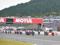 【MotoGP 日本GP】マルケスが鮮やかなポールトゥウィン、終始独走で今シーズン10勝目！ 画像