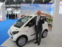 水に浮いて移動できるEV、FOMMを2020年春に日本導入…東京モーターショー2019 画像