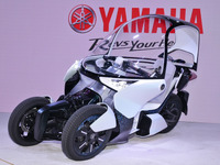 「めざせ転ばないバイク」ヤマハの次世代3輪モビリティ『MW-VISION』はバックもできる…東京モーターショー2019 画像