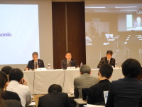 パナソニック 梅田CFO、テスラ向けビジネス「今年度中に単月ベースで黒字化の達成を」 画像