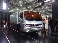 三菱ふそう、FC小型トラック『Vision F-CELL』を世界初公開…東京モーターショー2019 画像