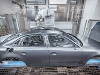 アウディ、新塗装技術を量産車に初採用…ツートン仕上げを一度に塗装 画像