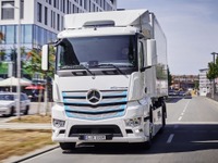メルセデスベンツのEVトラック、実証テストで航続や動力性能を確認　2021年から量産へ 画像
