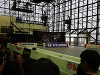 【ニューヨークモーターショー08】写真蔵…ヒュンダイ ジェネシスクーペ、ドリフト＆花火で登場 画像