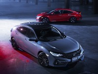 【ホンダ シビック 改良新型】ホームページで先行公開…ハッチバックにサンルーフ 画像