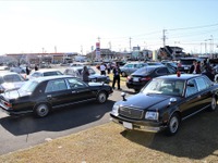 フォーマルセダンサミット…アンテナとダブルミラーはお決まり 画像