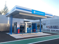 パナソニック、FCフォークリフト向け水素ステーション稼働 太陽光とエネファーム技術を活用 画像
