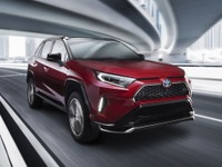 トヨタ RAV4 に初のPHV、史上最も低燃費…ロサンゼルスモーターショー2019で発表へ 画像