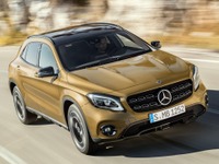 メルセデスベンツの最小SUV、『GLA』新型…12月11日デビューが決定 画像