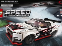 日産GT-Rニスモ、298のレゴブロックで再現 日本車とのコラボは史上初 画像