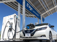 米日産、EVの充電を支援する新プログラム導入… リーフ の顧客向け 画像