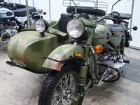 【東京モーターサイクルショー08】渋い、渋すぎる。ロシアのサイドカー 画像