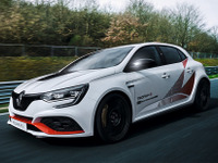 ルノー、量産FF車ニュル最速マシン「メガーヌR.S.トロフィーR」を展示予定…東京オートサロン2020 画像