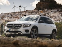 メルセデスベンツの新SUV、『GLB』…12月に欧州発売へ 画像