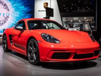 ポルシェ 718ケイマン に軽量バージョン、「T」…広州モーターショー2019 画像