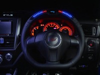 ダムド パフォーマンスステアリングホイール、インプレッサ WRX STI GV/GR系に対応…LEDで車両情報を表示 画像