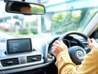 閉鎖が相次ぐ教習所、運転免許の更新はどうあるべきか【岩貞るみこの人道車医】 画像