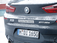 BMWの最小電動SUVは『iX2』! PHEVとの差別化は…スクープ 画像