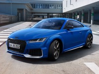 アウディの高性能モデル「RS」、25周年記念車を欧州発表…「RS2」がモチーフ 画像