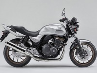 ホンダ CB400スーパーフォア、受注期間限定カラー「マットベータシルバーメタリック」追加へ 画像