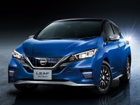 日産 リーフ オーテック 改良新型…専用色「オーロラフレアブルーパール 2トーン」を追加へ 画像