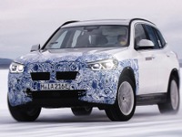 BMWの新型EV『iX3』、後輪駆動で航続は440km以上 2020年生産開始へ 画像