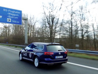 VW、アウトバーンで匿名データの収集を開始…先進運転支援システムの開発に利用 画像