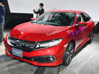 ホンダ シビック セダン/ハッチ 一部改良、デザイン変更&ホンダ センシング全車標準化…東京オートサロン2020 画像