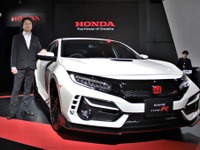 ホンダエンジニアの想いが詰まったスポーツカー、シビック タイプR 改良新型…東京オートサロン2020［インタビュー］ 画像