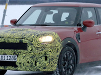 MINI クロスオーバー がイメチェン!改良新型はここが進化する 画像