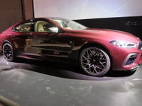 【BMW M8グランクーペ】「レーシングテクノロジー直結の究極のスポーツカー」 画像