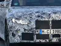 新色「マン島グリーン」がチラリ…BMW M4クーペ 新型、デビューは今夏か 画像