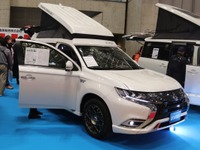 災害で見直されたアウトランダーPHEV…ジャパンキャンピングカーショー2020 画像