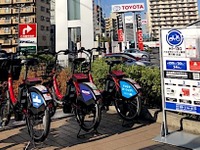 モビリティカンパニーへ、トヨタの新車販売店にサイクルポートを設置 東京臨海部 画像